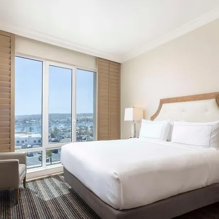 Doubletree By Hilton San Diego Bayside Exterior photo
