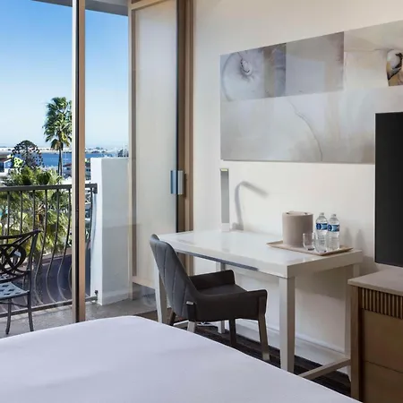 Doubletree By Hilton San Diego Bayside Exterior photo