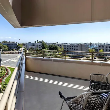 Doubletree By Hilton San Diego Bayside Exterior photo
