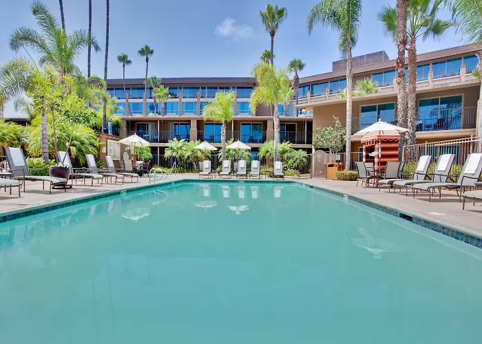 Holiday Inn San Diego Bayside, an IHG Hotel