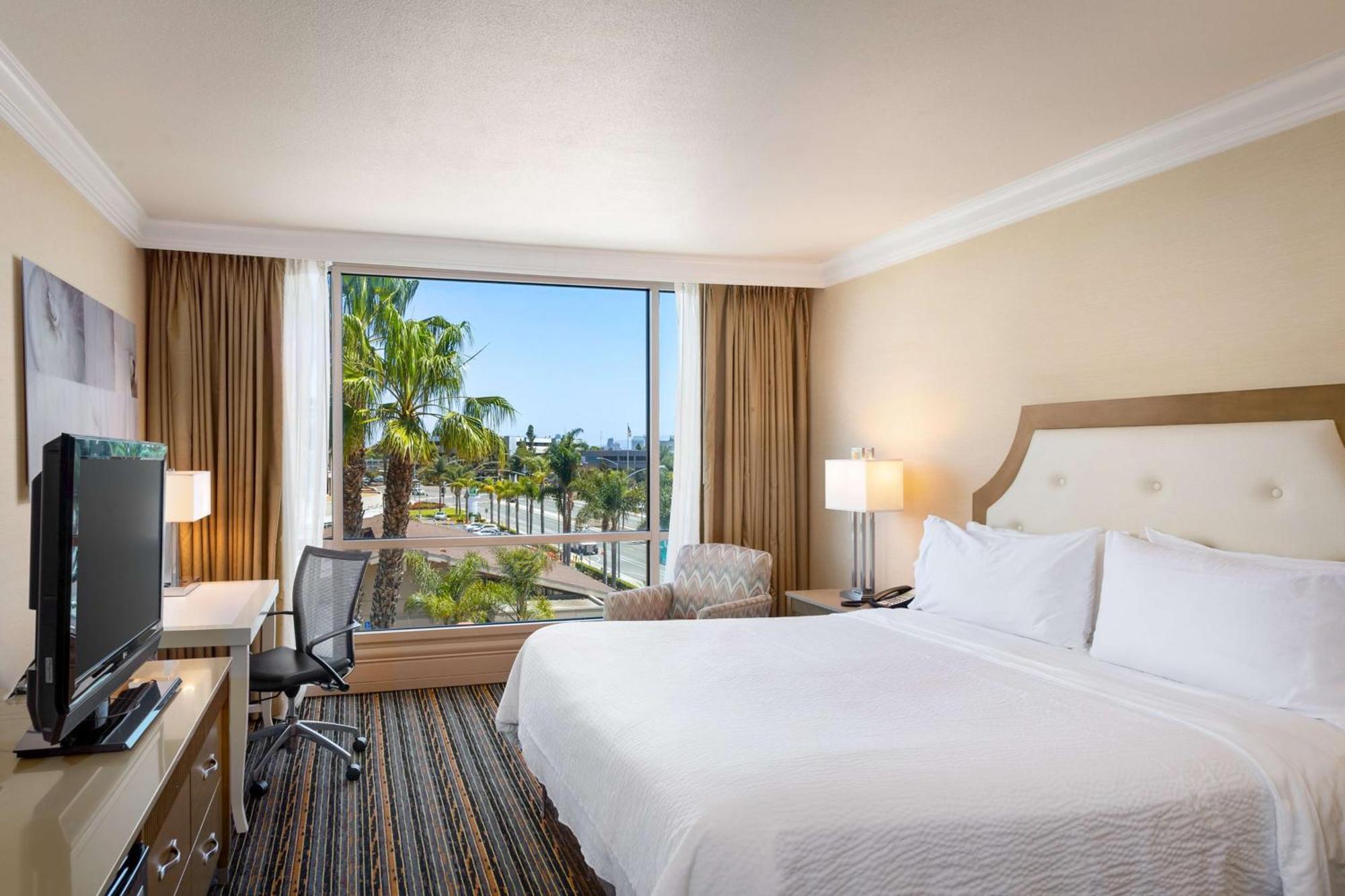 Bayside, An Ihg San Diego