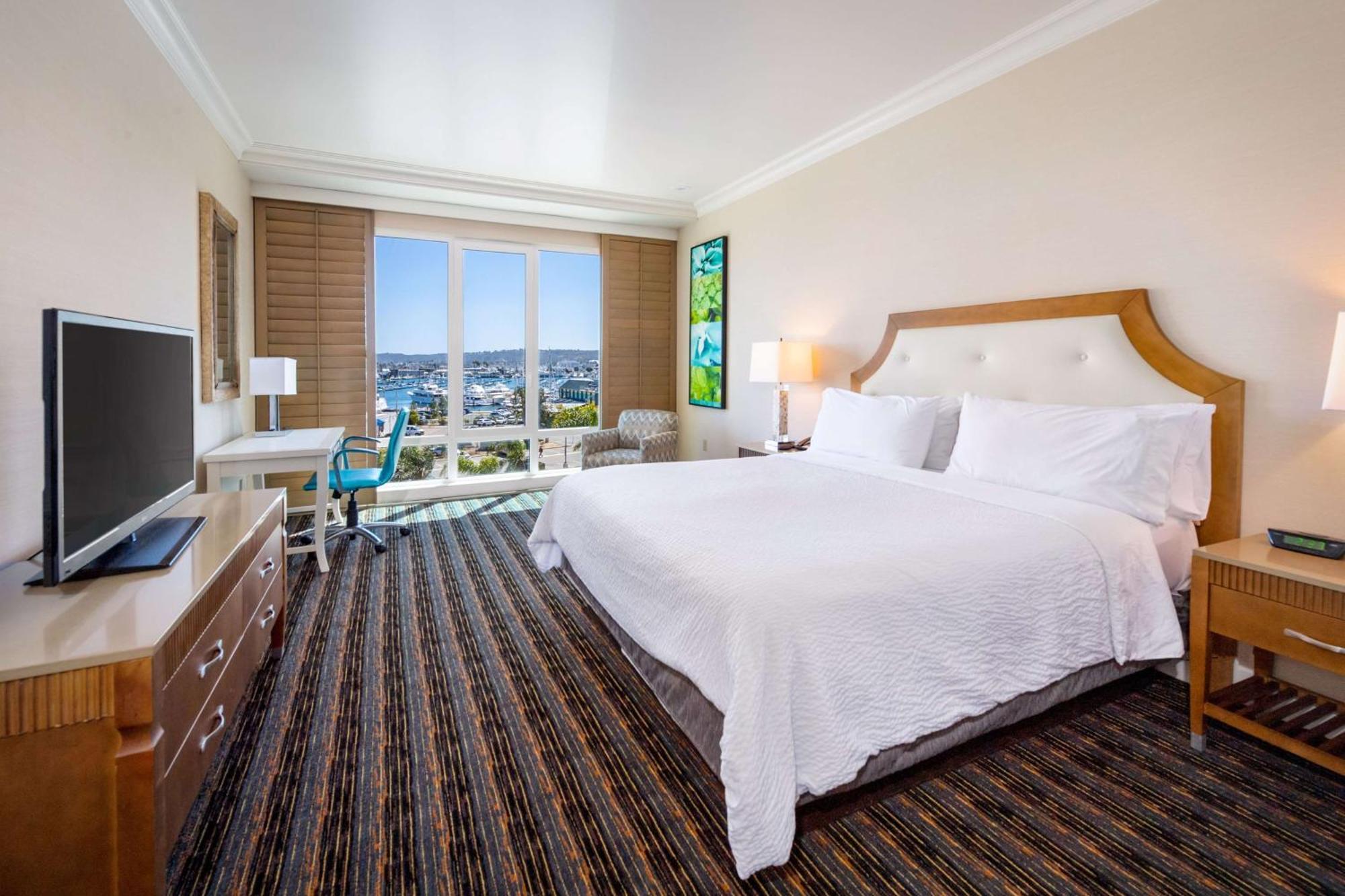 Bayside, An Ihg 3* San Diego