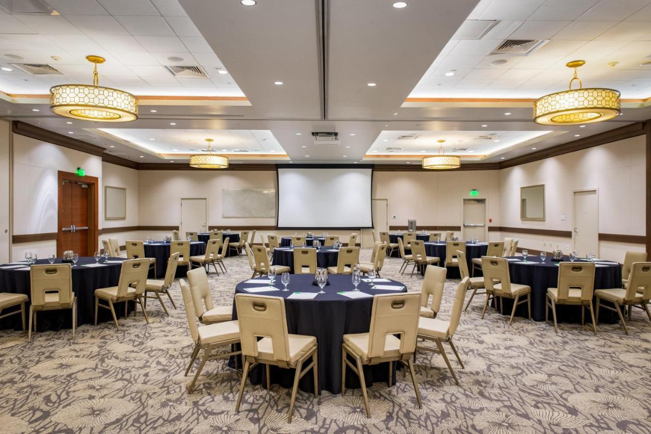 Doubletree By Hilton Bayside 3*