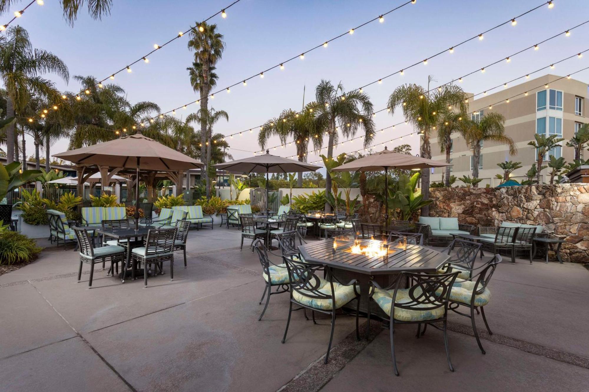 Doubletree By Hilton Bayside Resort