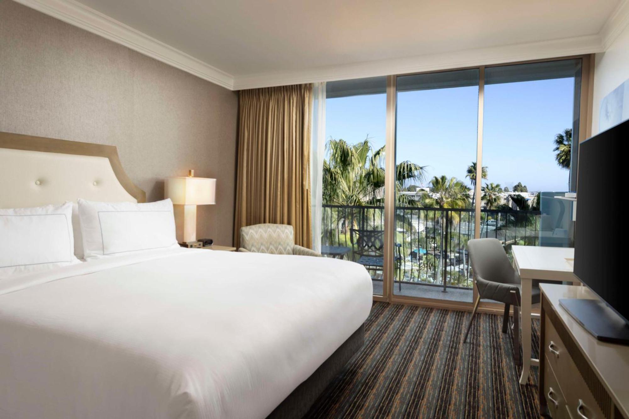 Doubletree By Hilton Bayside San Diego