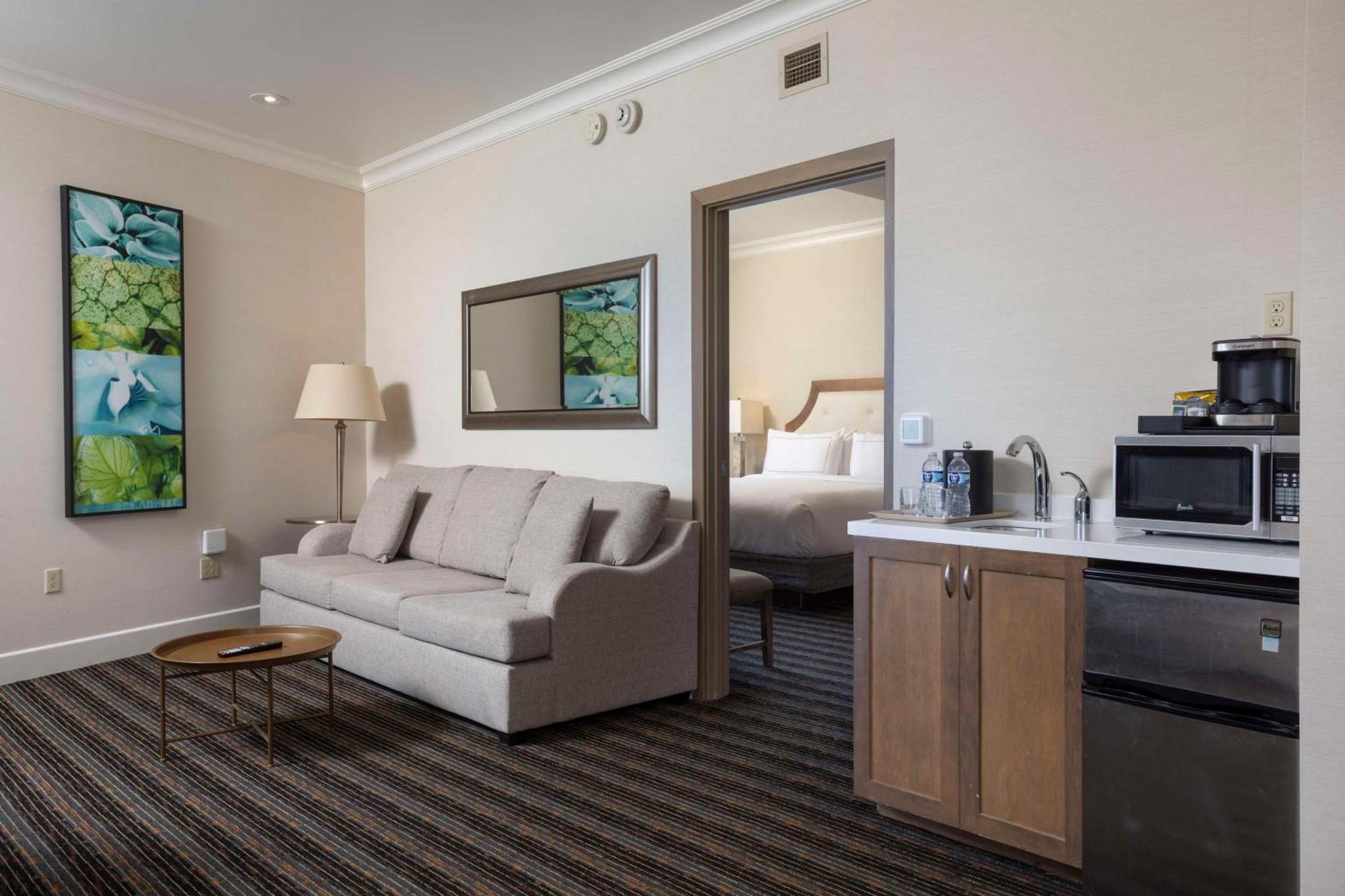 Doubletree By Hilton Bayside 3* San Diego