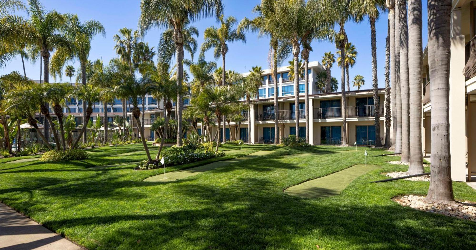Resort Doubletree By Hilton Bayside 3*