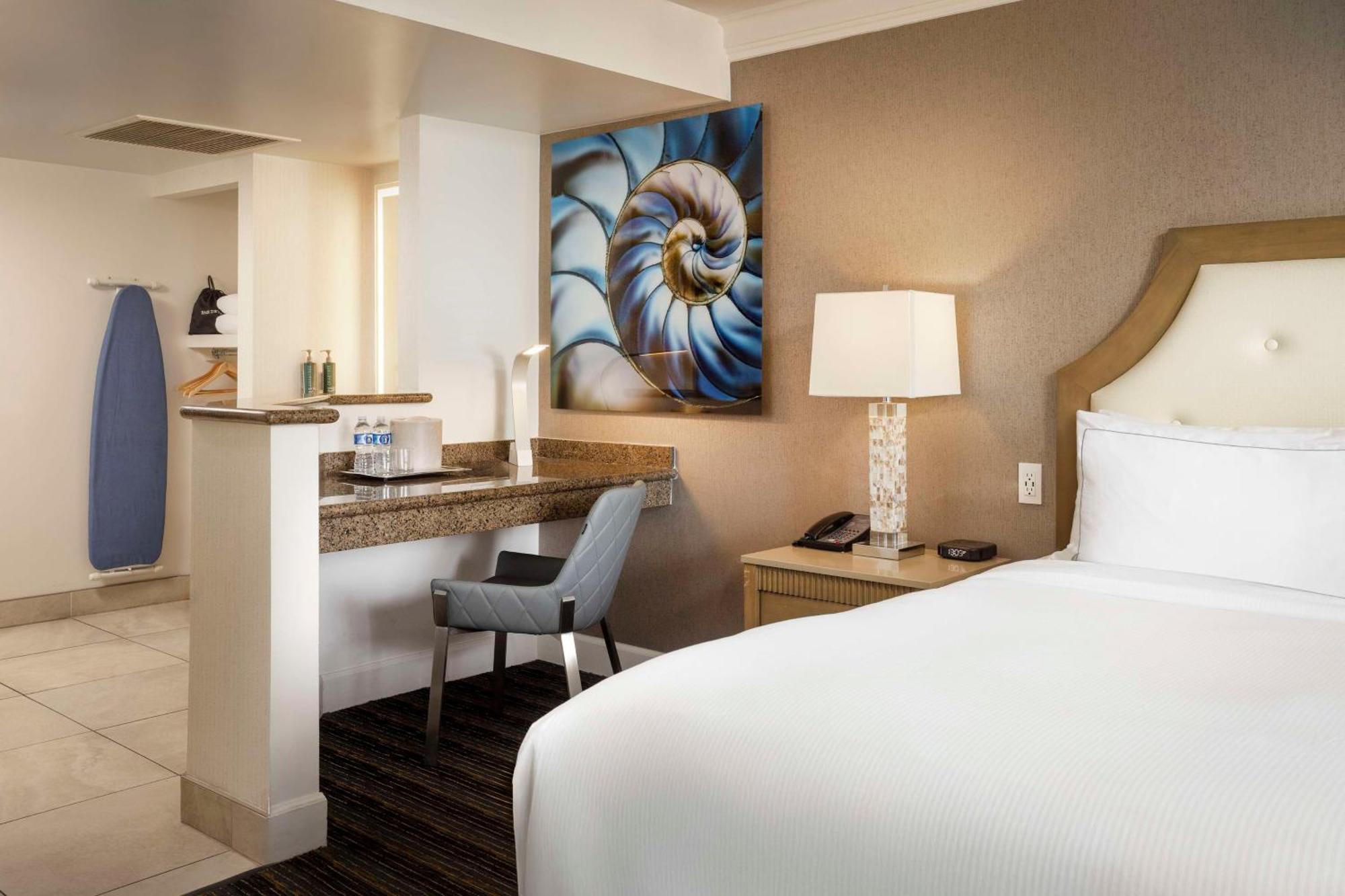 Resort Doubletree By Hilton Bayside 3*